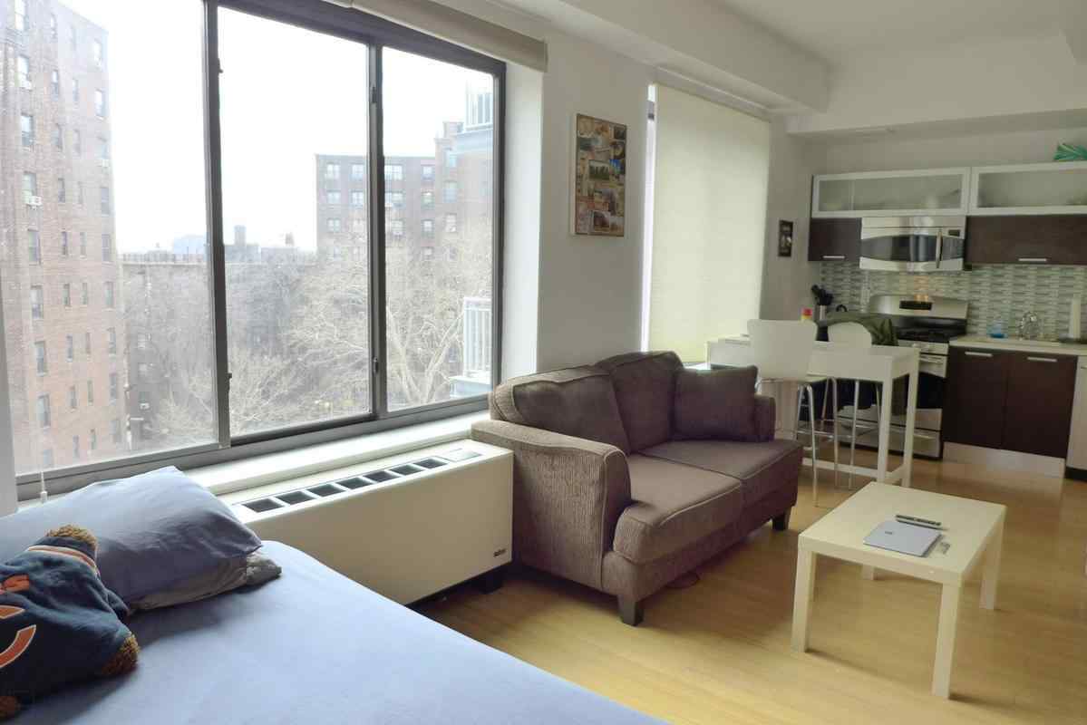Маленькая квартира в нью йорке квартиры на кипре цены