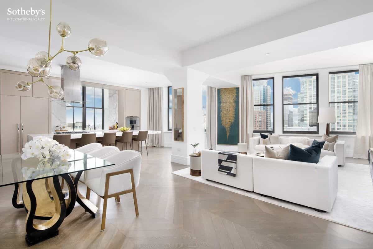 Глава Амазон купил три квартиры в Нью-Йорке за млн