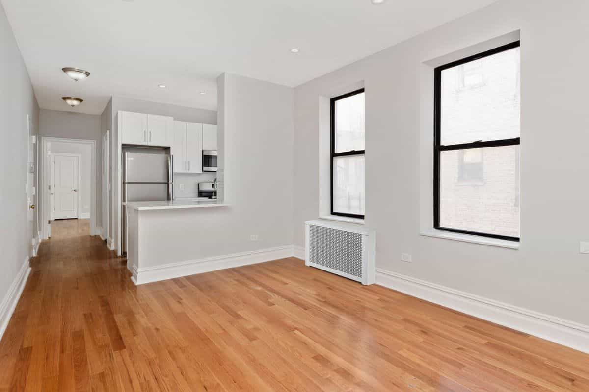 Самые дешевые квартиры мая. Манхэттен, Нью-Йорк.