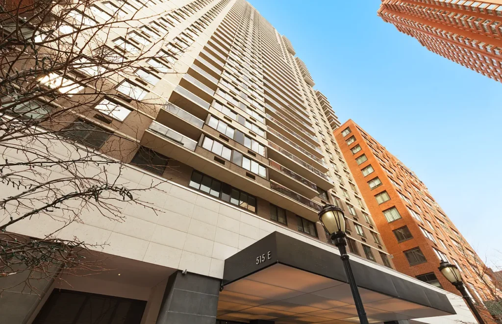 515 East 72nd Street 25E