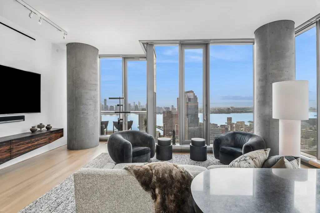 56 Leonard Street 35B-WEST