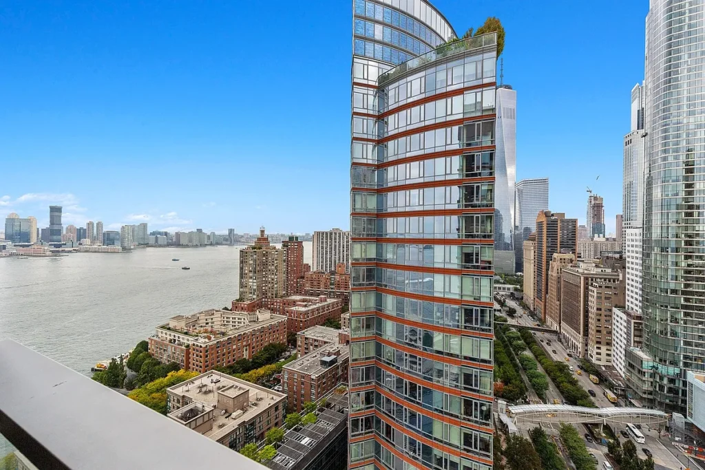 30 West Street 33B